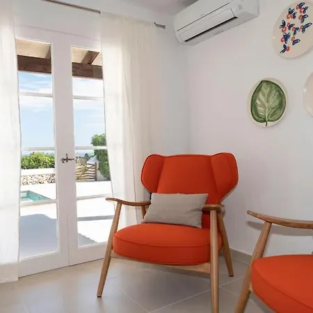 Lighthouse Ii - New! Renovated With Sea Views And Free Wi-fi