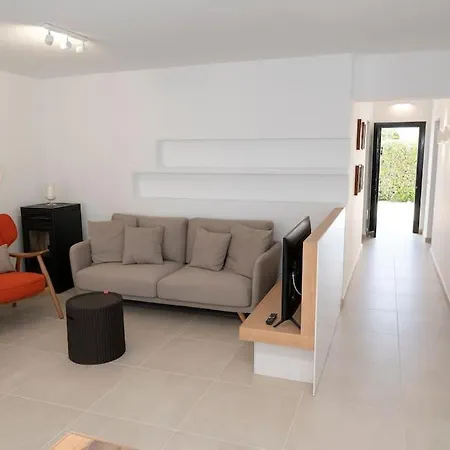 Lighthouse Ii - New! Renovated With Sea Views And Free Wi-fi Vila *