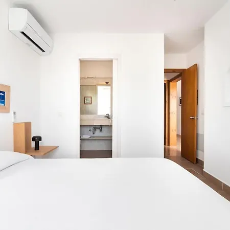 Lighthouse Ii - New! Renovated With Sea Views And Free Wi-fi Vila